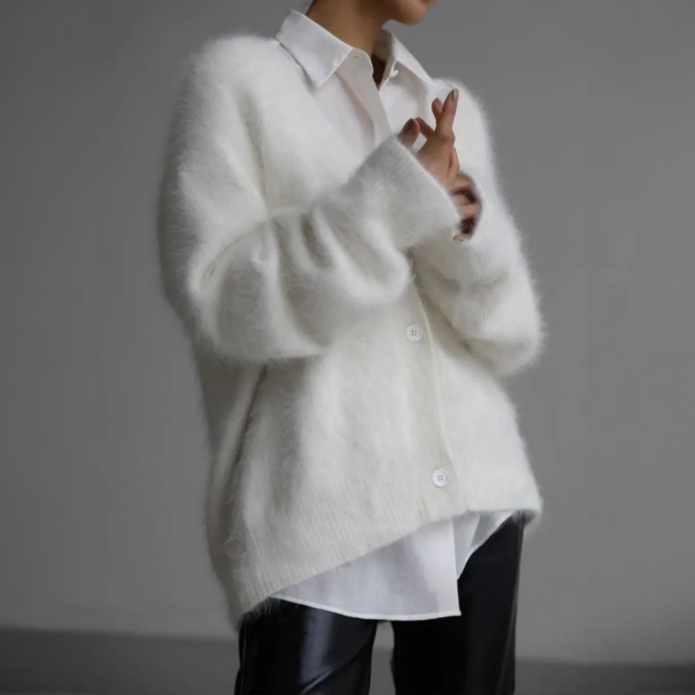 Anaya | Damen Strickjacke Lockere Passform Klassischer Schnitt Für Kalte Wintertage